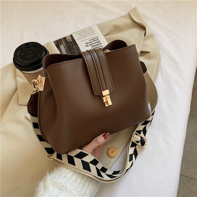 Wide Single Shoulder Strap Bag