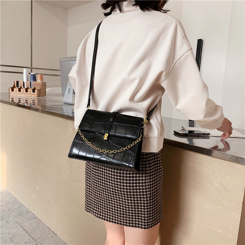 Chain Shoulder INS Slant Bag