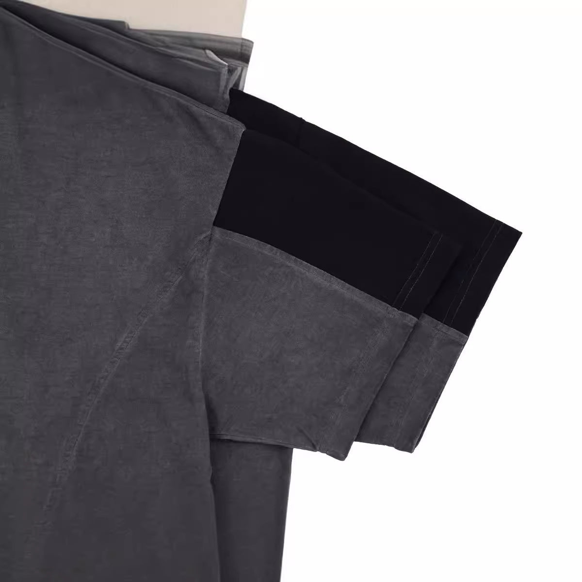 Cybers Figured Distressed T-Shirt