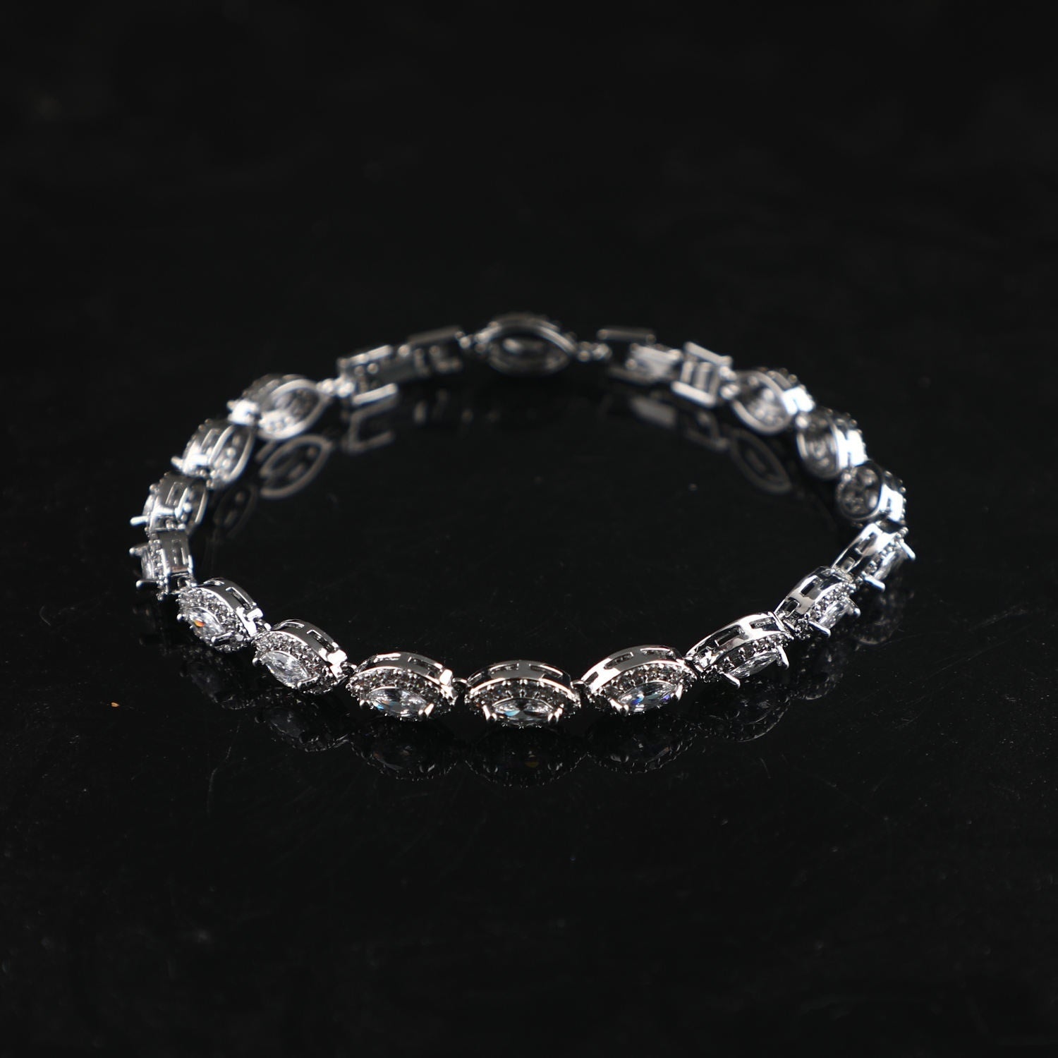 Eyes Zircon Bracelets