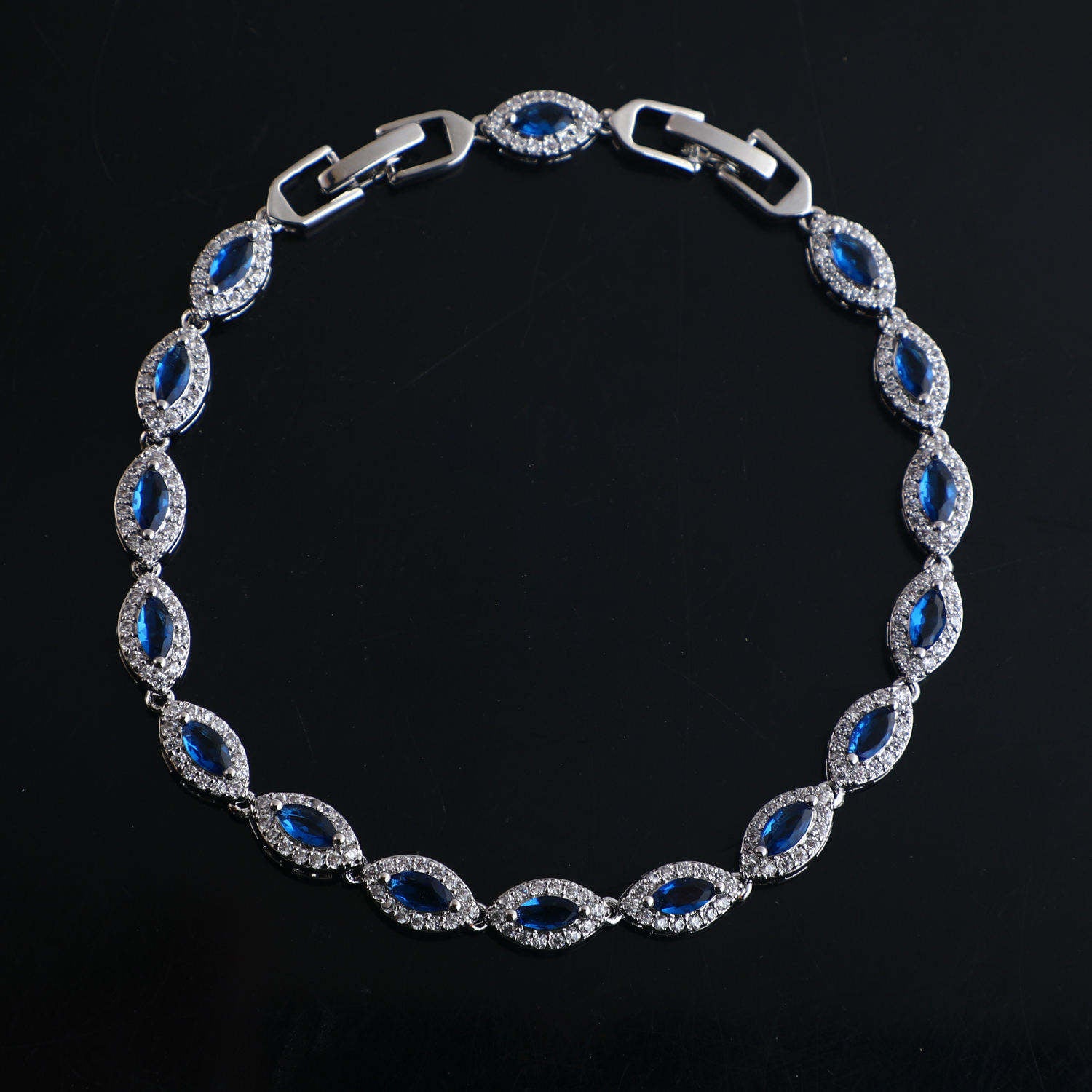 Eyes Zircon Bracelets