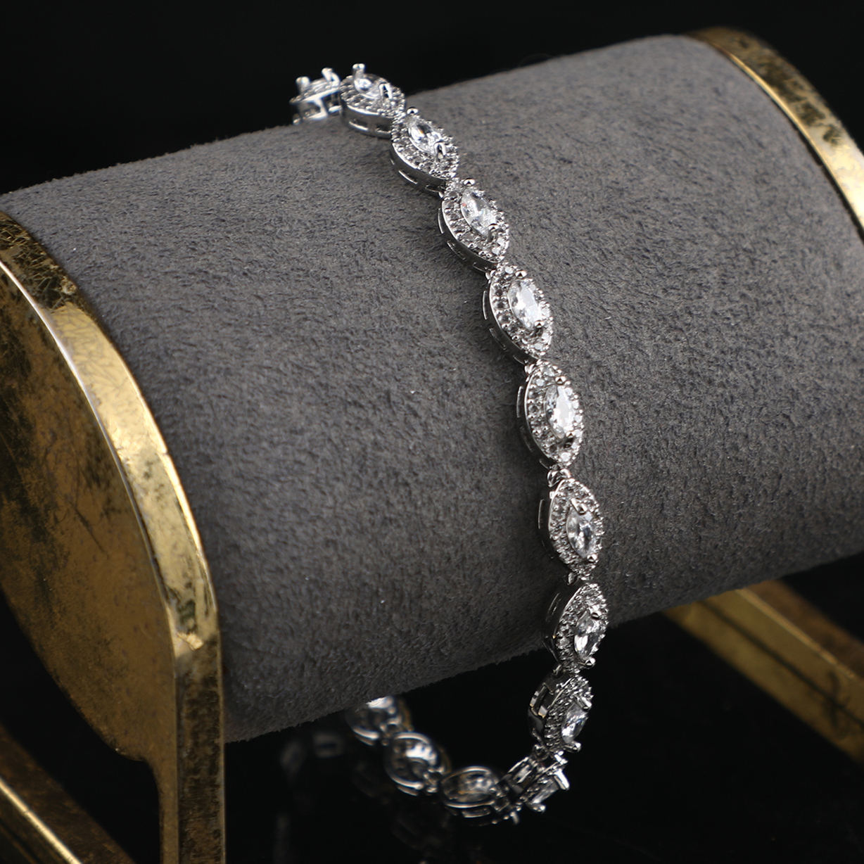 Eyes Zircon Bracelets