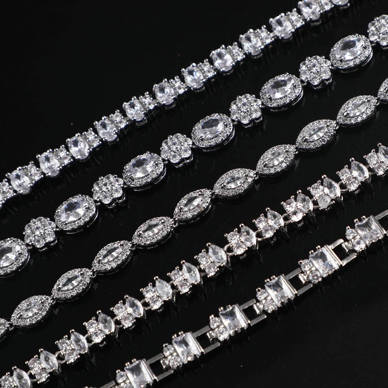 Eyes Zircon Bracelets