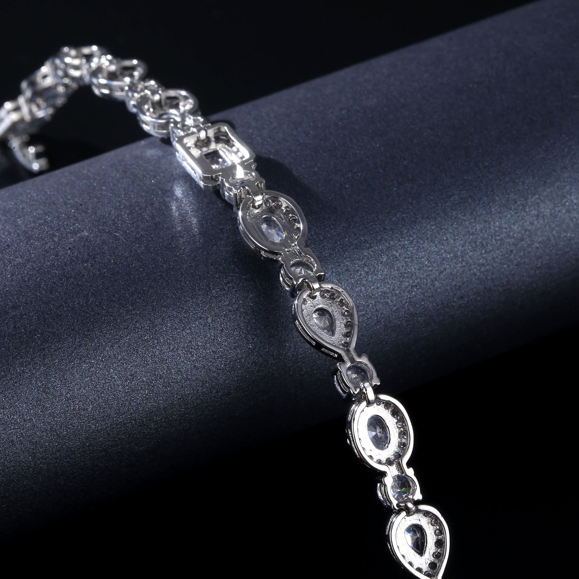 Multi-shapes Zircon Bracelet